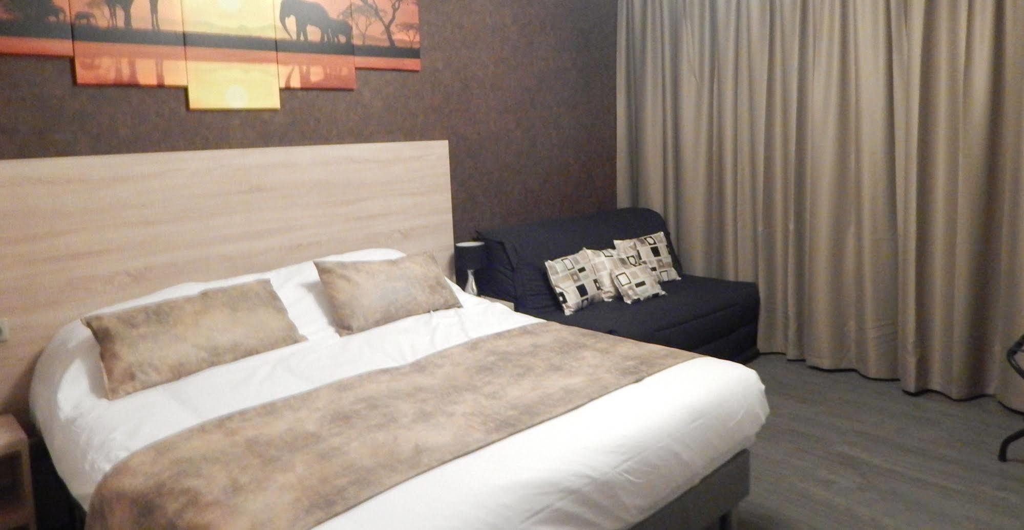 The Originals Boutique, Hotel Lakeside, Biscarrosse , Lac Parentis-en-Born Eksteriør billede